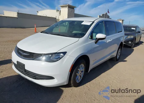 2017 Chrysler Pacifica Lx z USA, uszkodzony, nr VIN 2C4RC1CGXHR524965